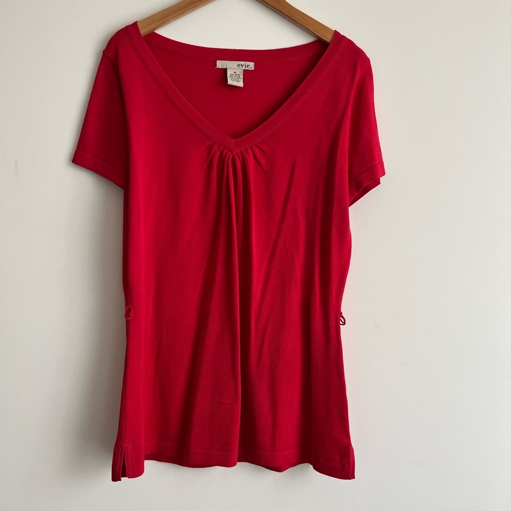 Evie Red V-Neck Short Sleeve Top with Detachable Belt‎